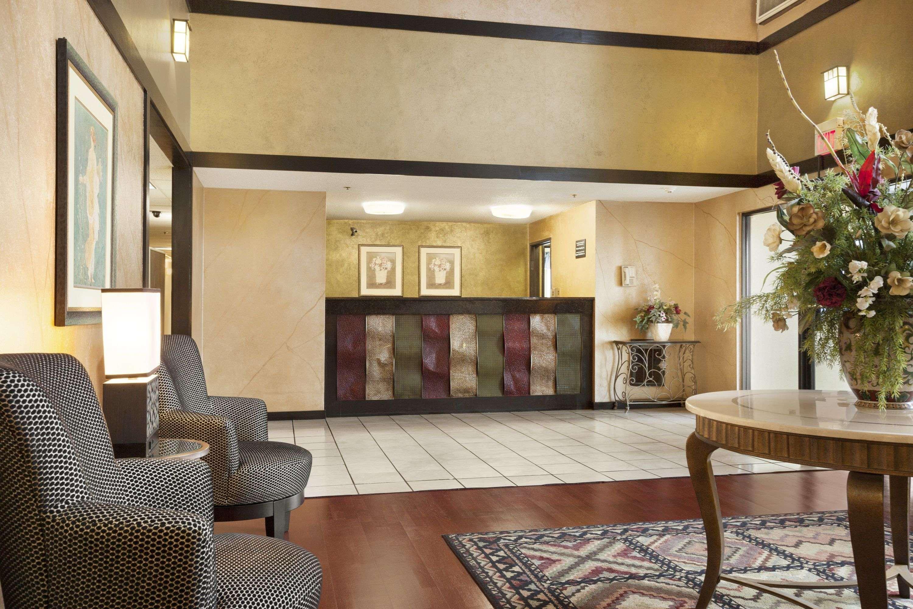 Hotel Super 8 By Wyndham Milwaukee Airport Exterior foto