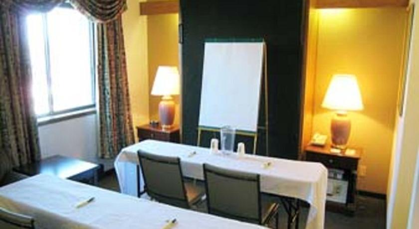 Hotel Super 8 By Wyndham Milwaukee Airport Facilidades foto